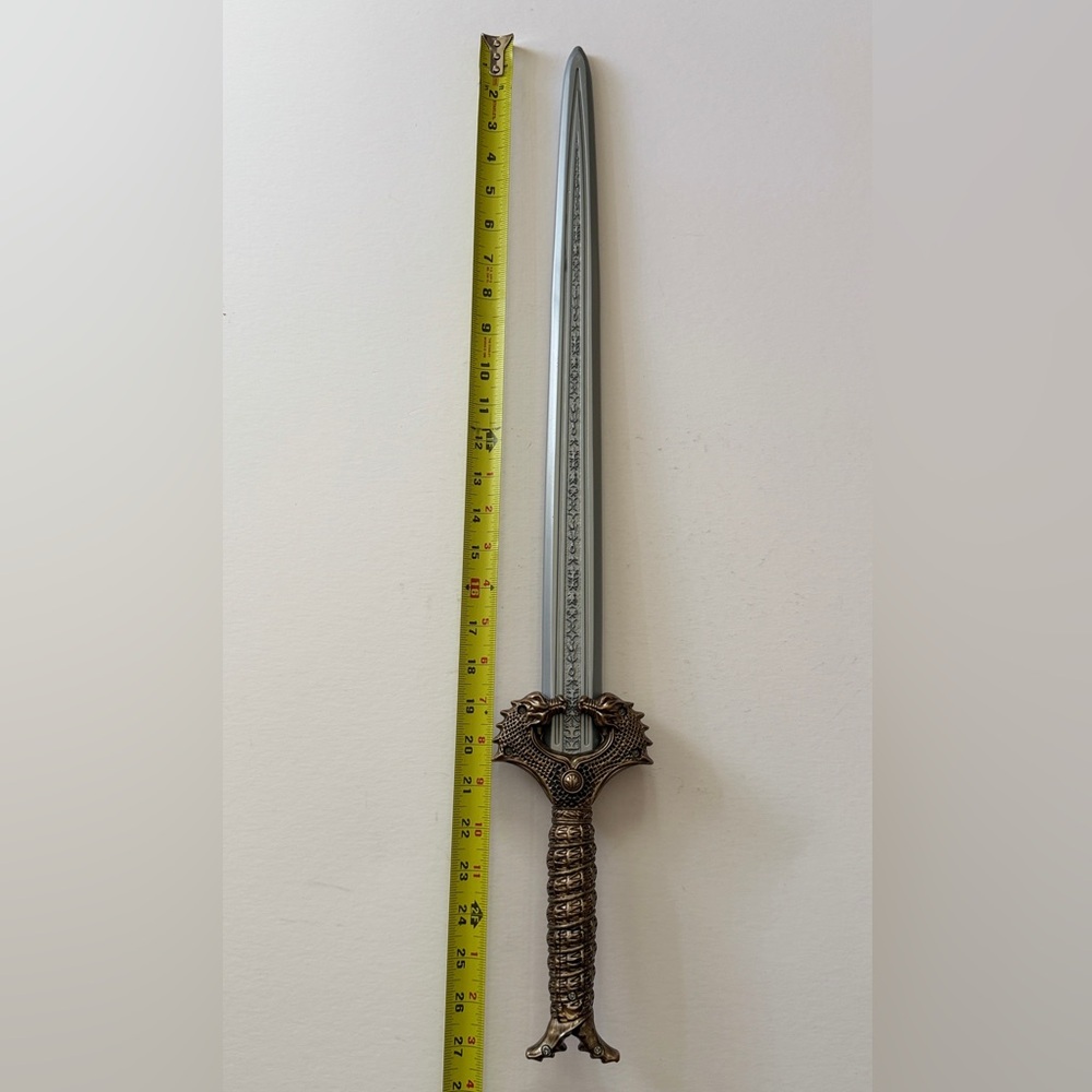 Factory Entertainment Wonder Woman God Killer Sword Scaled Replica - Picture 6 of 6